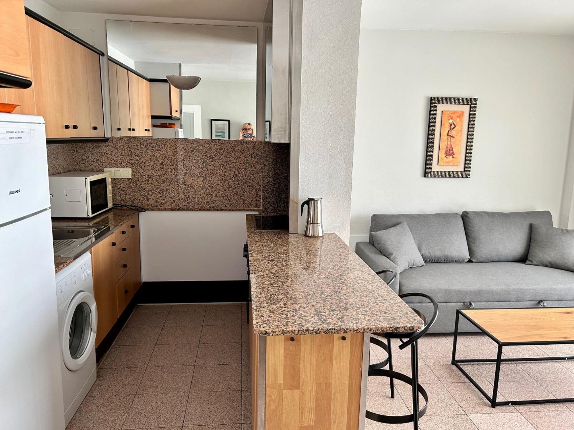 Apartamentos Aventura Салоу Екстер'єр фото